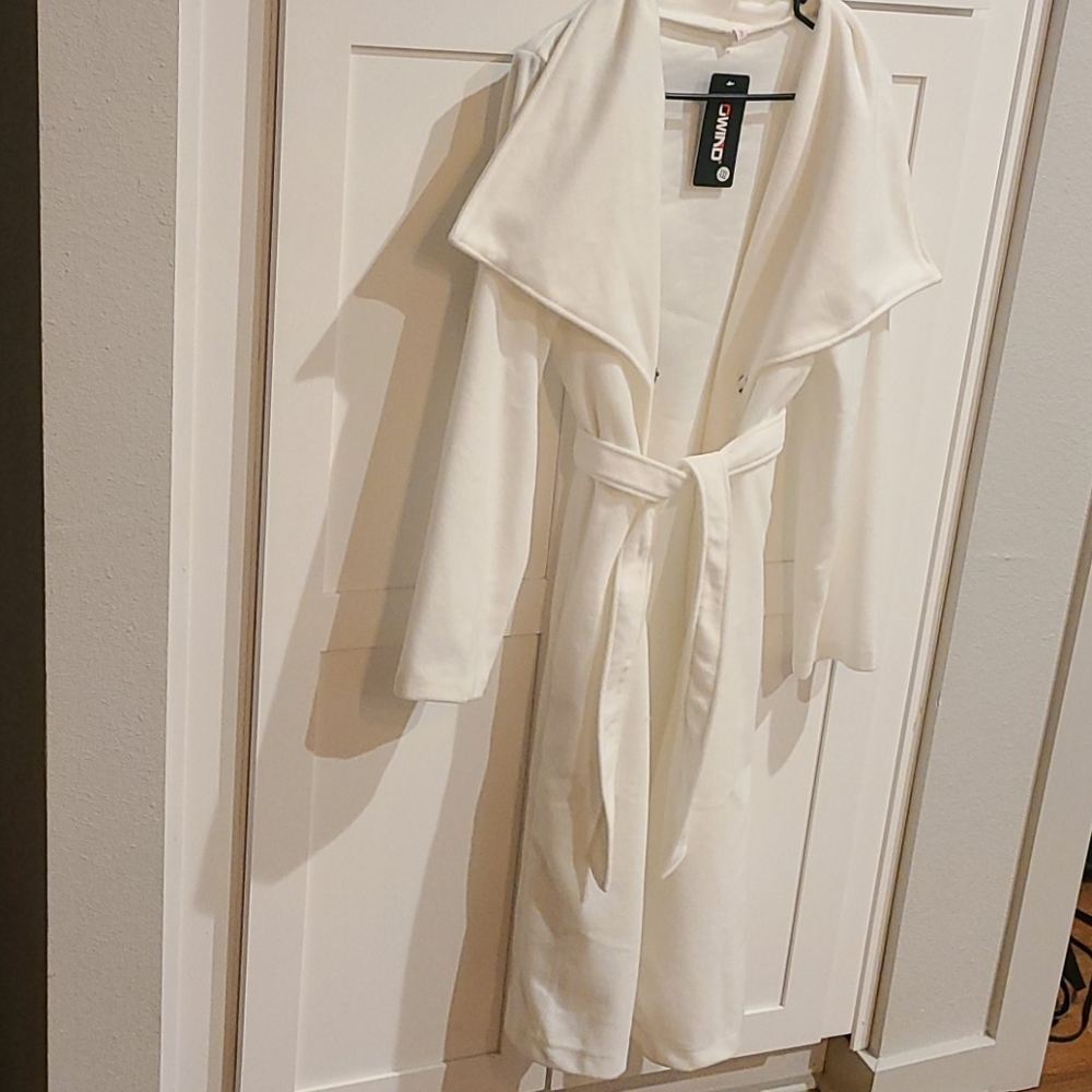 White Peacoat/Trench coat